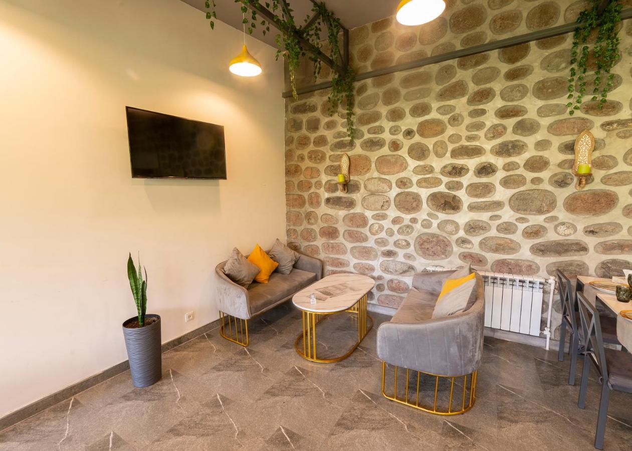 Hotel Popock Goris Esterno foto